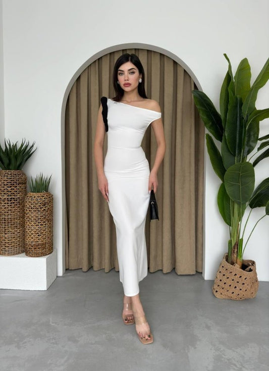 Jovani Omuz Detaylı Elbise