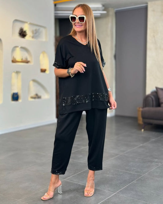 Kadın Kısa Kollu V Yakalı Pul Payetli Viskon Iki Iplik Bluz Ve Pantolon Ikili Takım