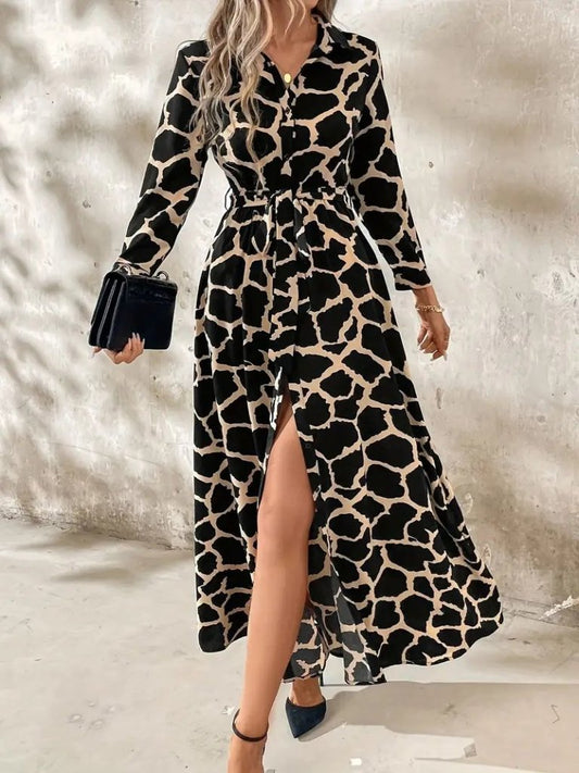 Kadın Uzun Kollu Yakalı önü Düğmeli Desenli Belden Kuşaklı Uzun Süprem Elbise