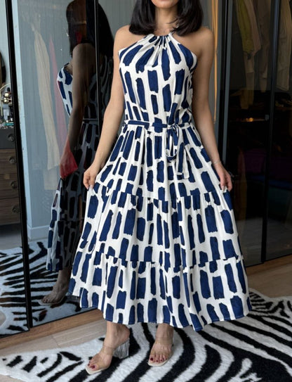 Kadın Viskon Kumaş Ip Askılı Halter Yaka Cepli Midi Boy Elbise