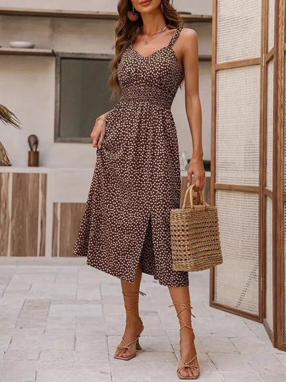 Kadın Askılı V Yakalı Beli Lastikli Yırtmaçlı Süprem Midi Elbise