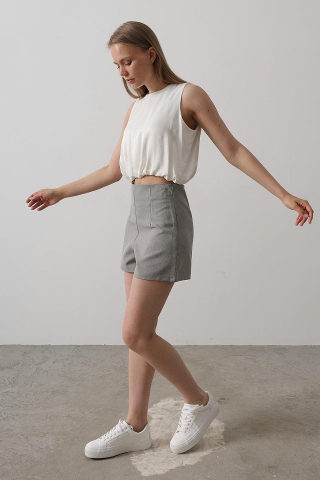 Saten Kolsuz Belki Lastikli Bluz - Ekru