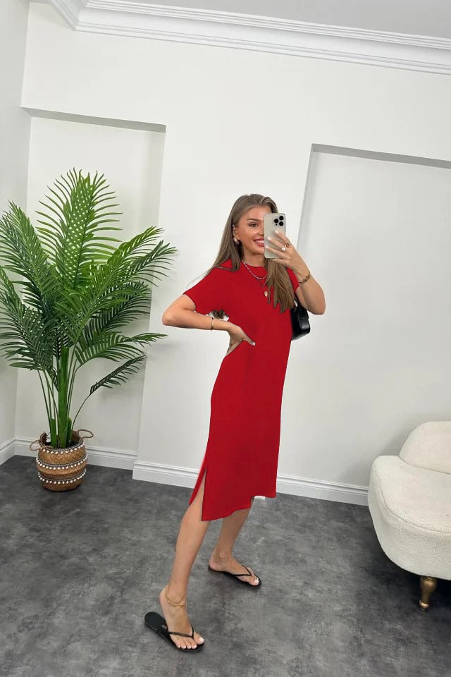 Kadın Kısa Kollu Yırtmaç Detaylı Salaş Viskon Elbise