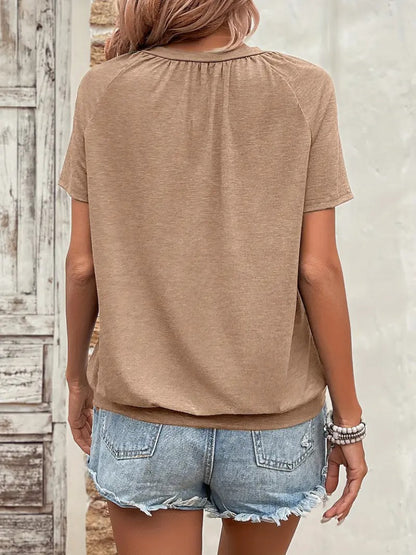 Kadın Kısa Kollu V Yakalı Büzgü Detaylı Viskon Bluz