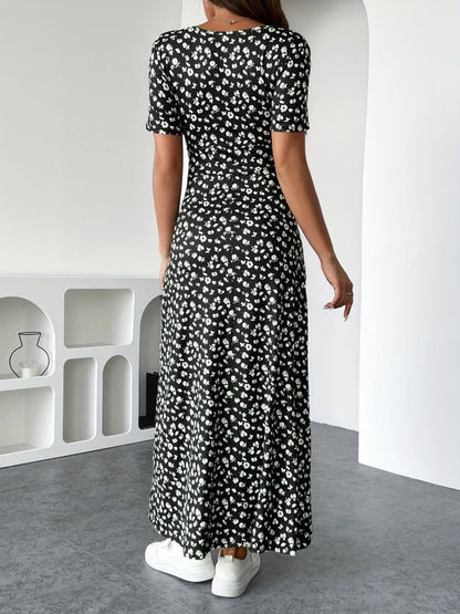 Kadın Kısa Kollu Kruvaze Yakalı çiçek Desenli Süprem Elbise