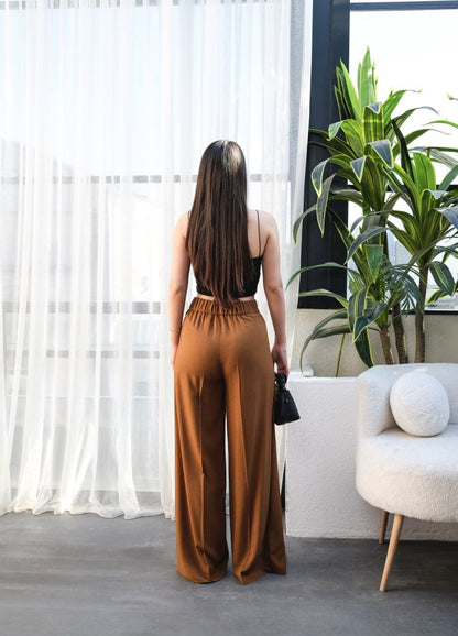 Keten Önü Çapraz Parçali Lasti̇kli̇ Ve Bağcikli Geni̇ş Paça Pantolon