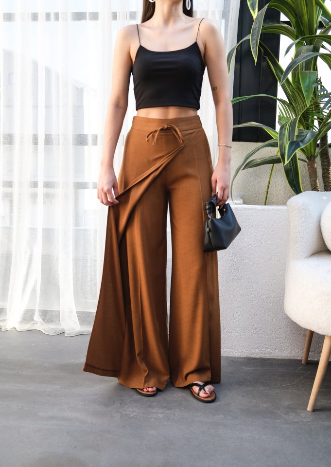 Keten Önü Çapraz Parçali Lasti̇kli̇ Ve Bağcikli Geni̇ş Paça Pantolon