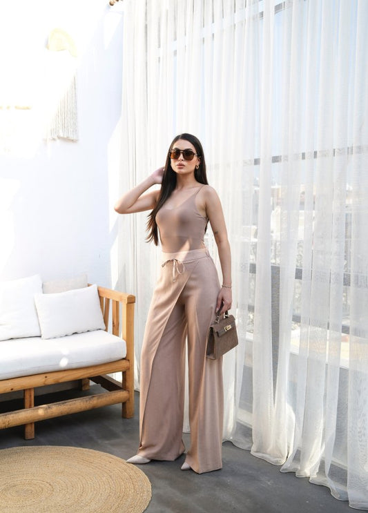 Keten Önü Çapraz Parçali Lasti̇kli̇ Ve Bağcikli Geni̇ş Paça Pantolon