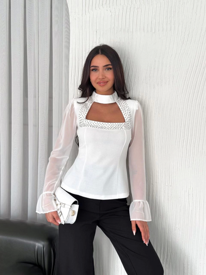 Kolları Şifon Göğüste İnci Boncuk Detaylı Bluz - Beyaz