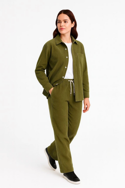 Kadife Oversize Takım - Gömlek Ve Pantolon İkili Set Füme Corduroy Şıklığı, Rahat Ve Zarif Duruş Yumuşak Dokulu Kadife Kumaş, Düğmeli Gömlek Üst Ve Lastikli Pantolon Alt Parça Ile Gün Boyu Konfor- Haki