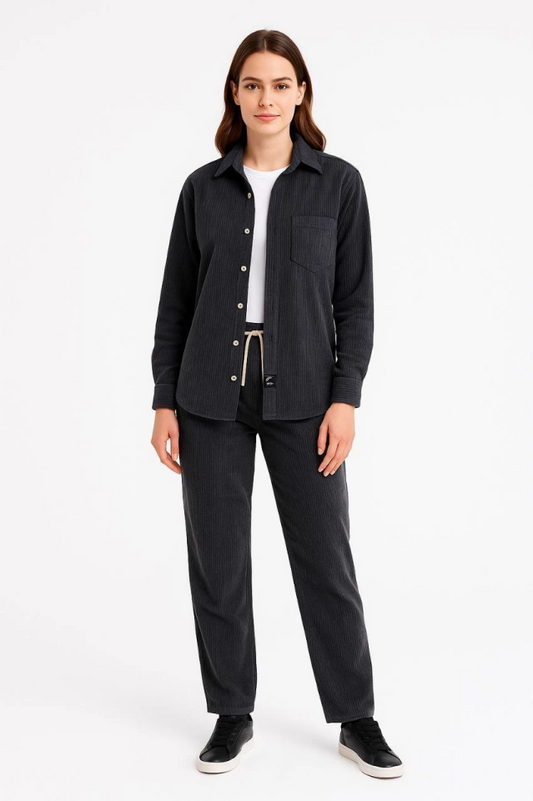 Kadife Oversize Takım - Gömlek Ve Pantolon İkili Set Füme Corduroy Şıklığı, Rahat Ve Zarif Duruş Yumuşak Dokulu Kadife Kumaş, Düğmeli Gömlek Üst Ve Lastikli Pantolon Alt Parça Ile Gün Boyu Konfor- Siyah