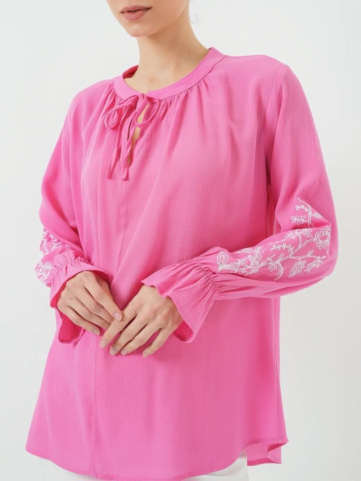 Yakası Bağlamalı Kolu Nakışlı Lastikli Gömlek -Pembe