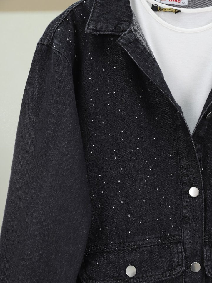 Serpme Taş Detaylı Kapaklı Cepli Kot Ceket -Siyah