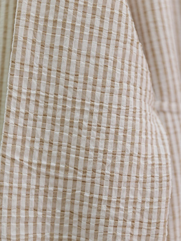 Boydan Düğmeli Bağcıklı Çizgili Bürümcük Gömlek -Vizon