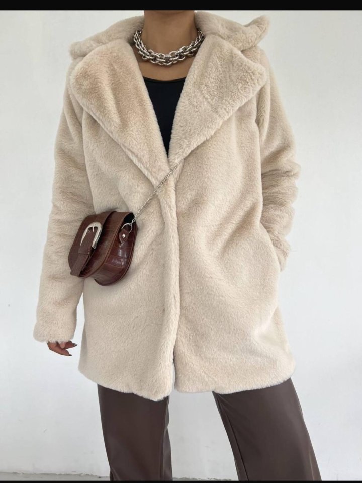 İçi Astarlı Cepli Kürklü Ceket -Taş