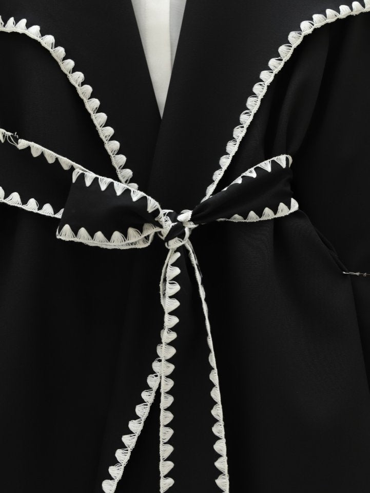 Kenarı Nakışlı Kemerli Bebe Yaka Kimono -Siyah