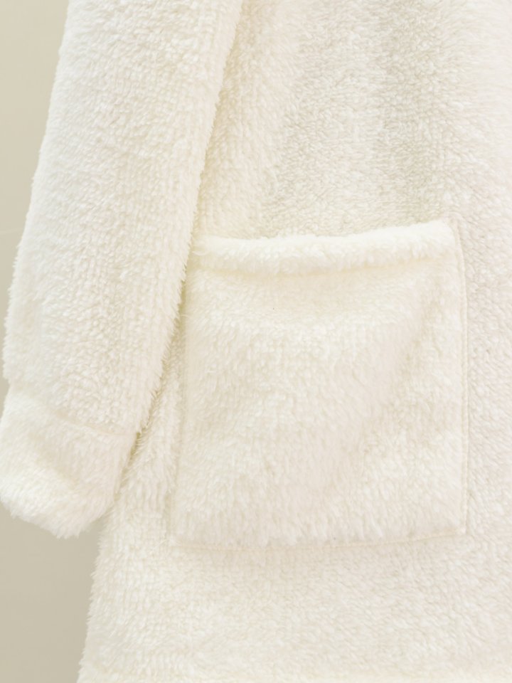 Boydan Düğmeli Cepli Pelüş Ceket -Ekru