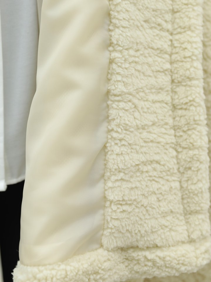 Çift Düğmeli Astarlı Yan Cepli Peluş Kaban -Açık Vizon