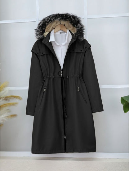 Çıkma Kapşonlu Yıldız Metal Detaylı Kaban -Siyah