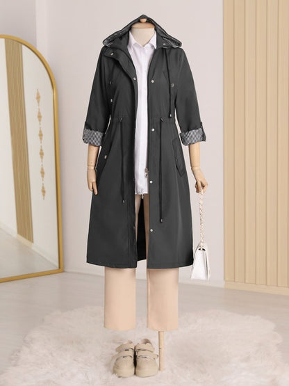 Astarı Çizgili Trençkot    -Siyah