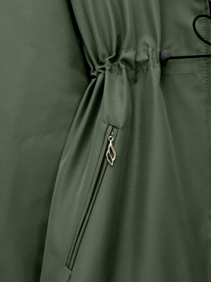 Çıkma Kapşonlu Yıldız Metal Detaylı Kaban -Haki