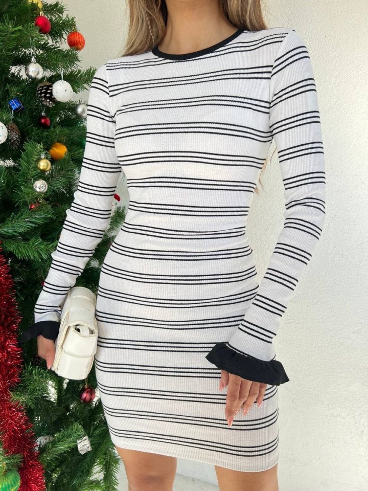 Kol Ucu Volan Çizgili Kaşkorse Elbise -Beyaz