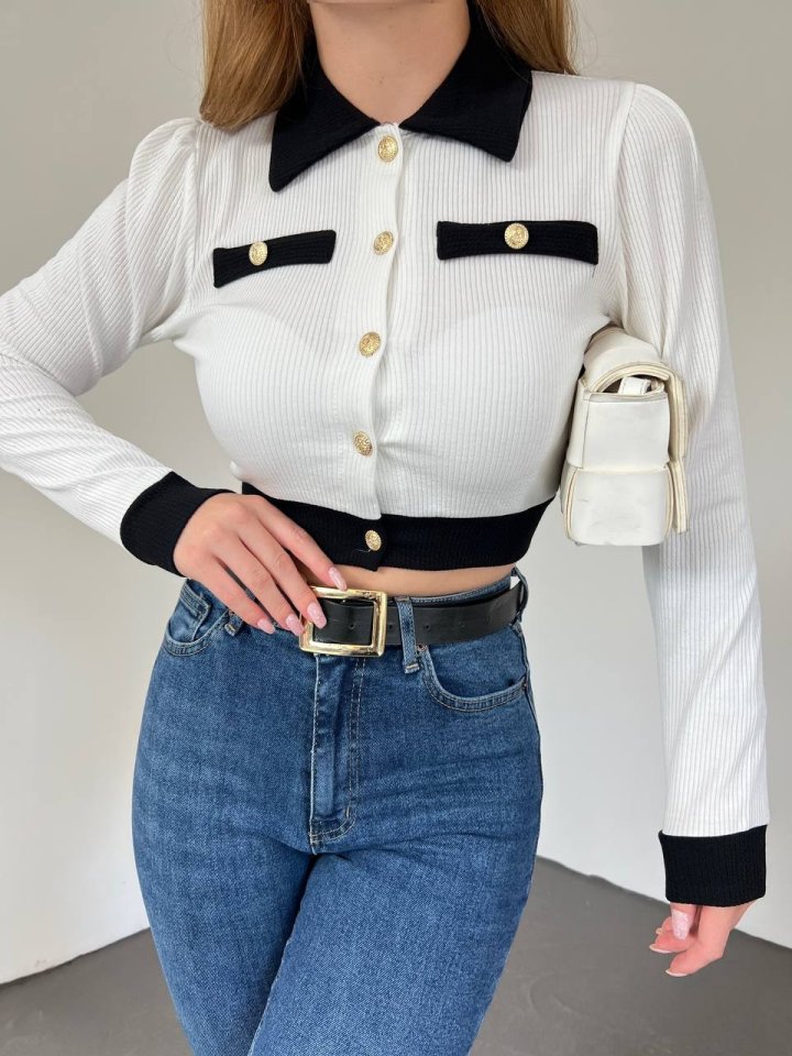 Düğmeli Cep Detaylı Crop Hırka -Beyaz