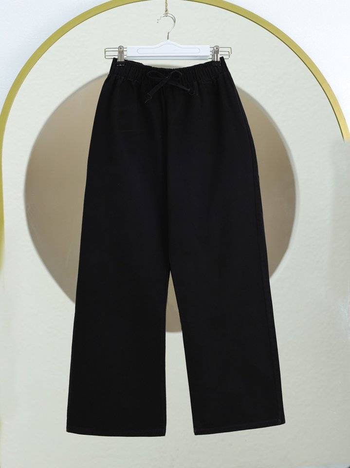 Bol Paça Beli Lastikli Bağcık Detaylı Kot Pantolon  -Siyah