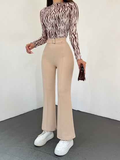 Kemer Toka Detaylı Beli Lastikli Pantolon -Taş