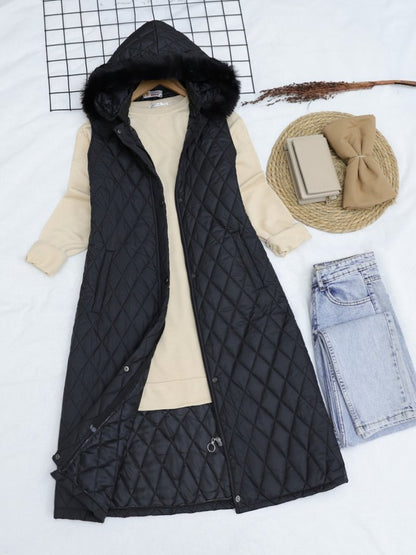 Çıkma Kapşonlu Kapitone Uzun Yelek -Siyah