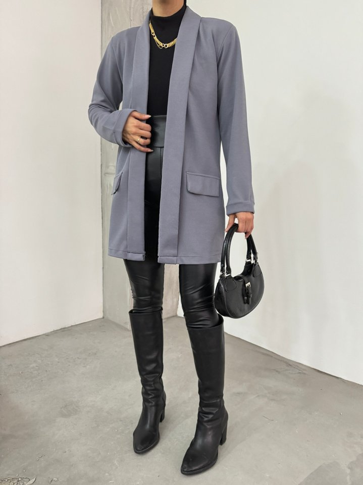 Yakası Ve Kolu Katlamalı Cep Detaylı Krep  Ceket -Gri