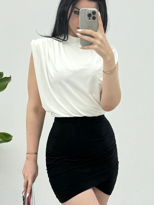 Sıfır Kol Vatkalı Sandy Bluz -Beyaz