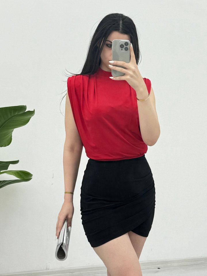 Sıfır Kol Vatkalı Sandy Bluz -Kırmızı