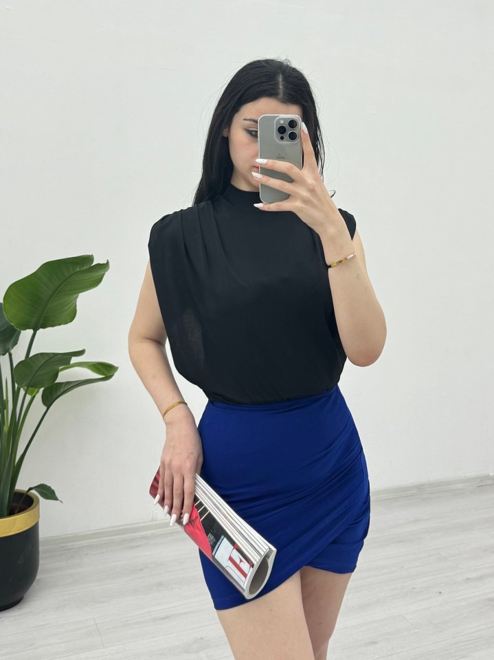 Sıfır Kol Vatkalı Sandy Bluz -Siyah