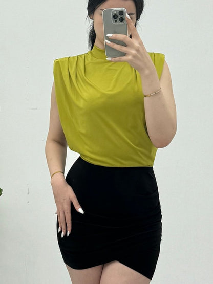 Sıfır Kol Vatkalı Sandy Bluz -Yağ Yeşili