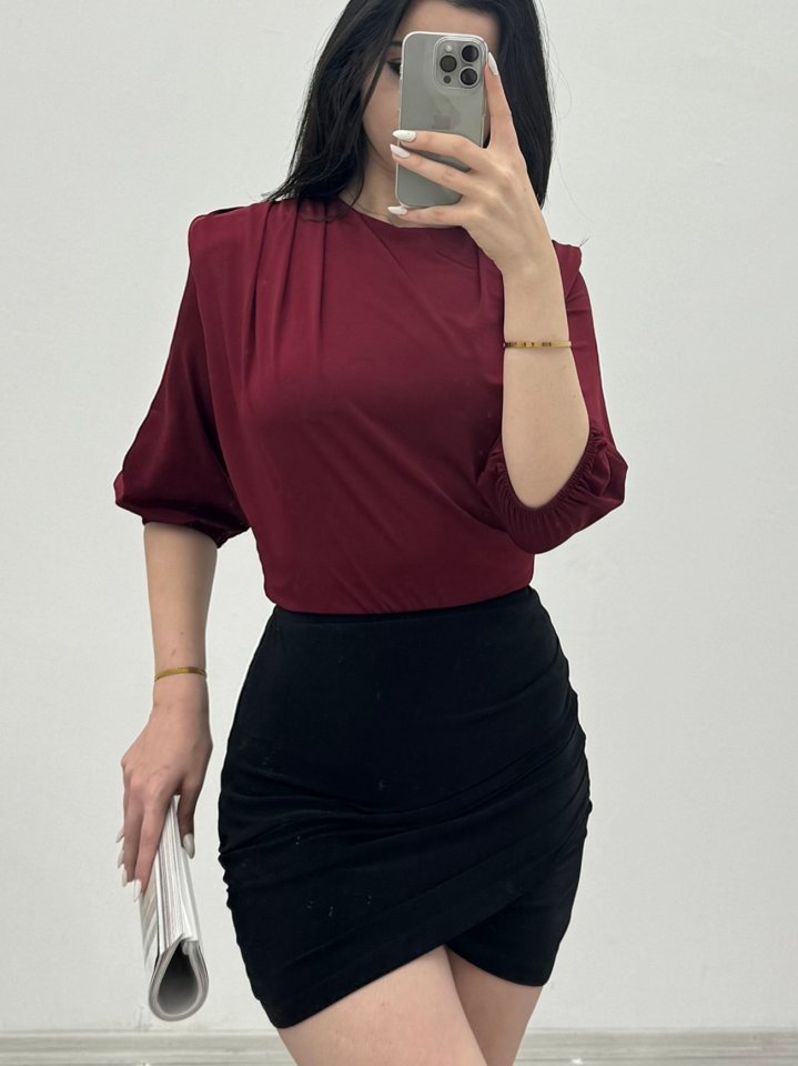 İçi Tulumlu Omuzdan Büzgülü Vatkalı Sendy Bluz -Bordo