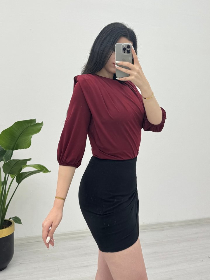 İçi Tulumlu Omuzdan Büzgülü Vatkalı Sendy Bluz -Bordo