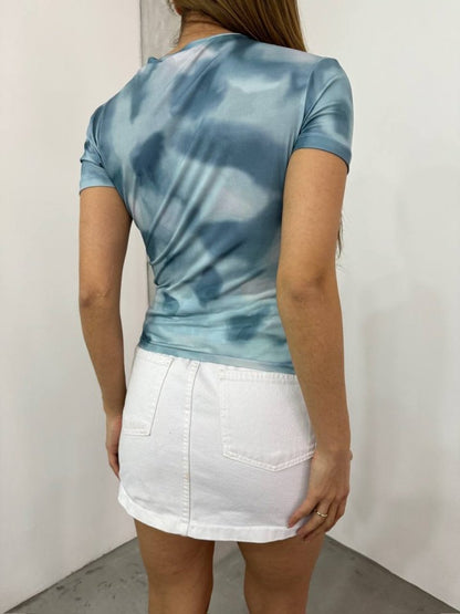 Bel Omuz Büzgülü Batik Baskı Sendy Bluz -Açık Mavi