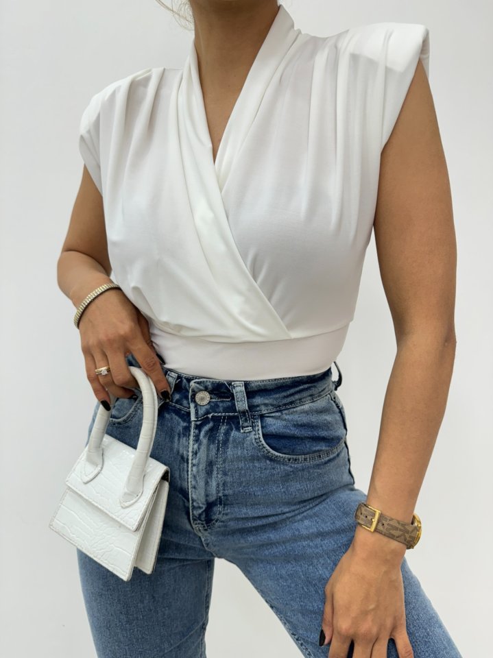 Sıfır Kol Vatkalı Kruvaze Model Sandy Bluz -Beyaz