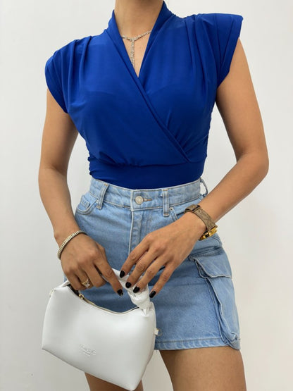 Sıfır Kol Vatkalı Kruvaze Model Sandy Bluz -Saks