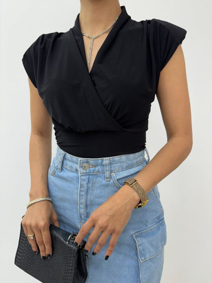 Sıfır Kol Vatkalı Kruvaze Model Sandy Bluz -Siyah