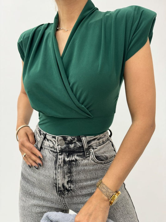 Sıfır Kol Vatkalı Kruvaze Model Sandy Bluz -Zümrüt