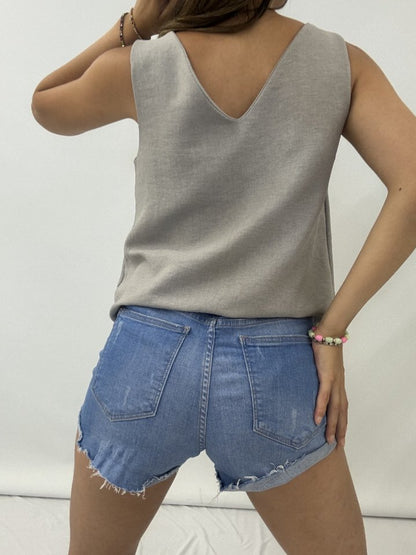 V Yaka Sıfır Kol  Keten Bluz    -Gri