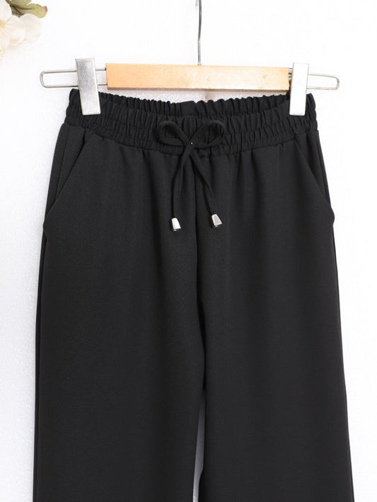 Beli Bağcıklı Dar Paça Pantolon -Siyah