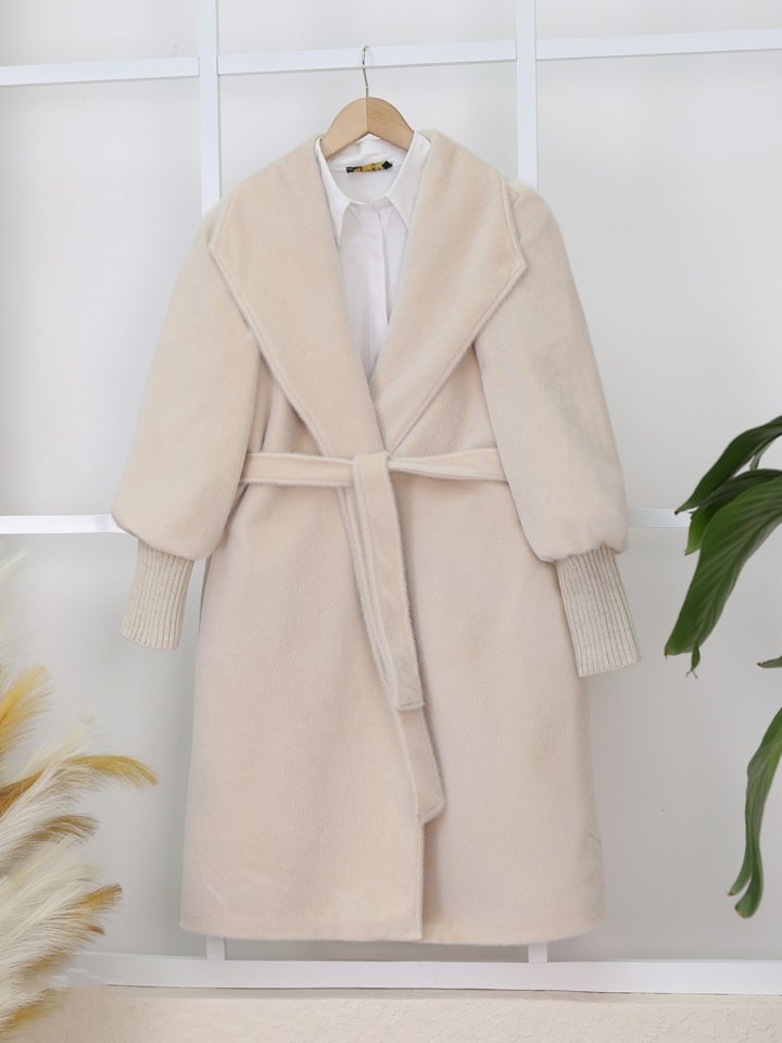 Kolu Ribanalı Şal Yaka Astarlı Kaşe Kaban -Krem