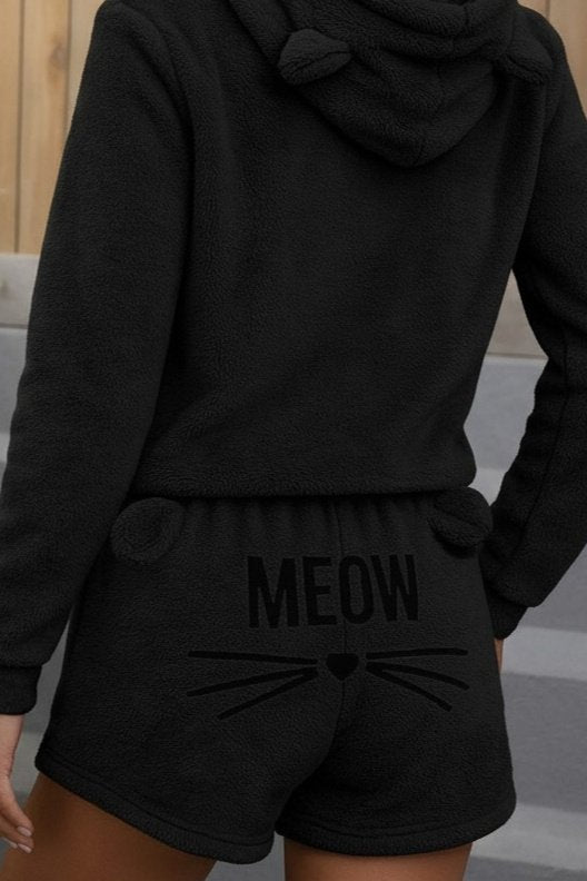 Kadın Uzun Kollu Kapşonlu Peluş Bluz Ve Kısa Short Ikili Takım