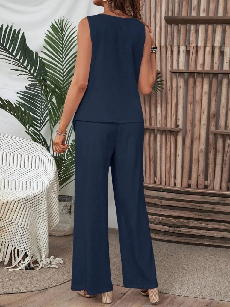 Kadın Kolsuz Düğmeli Asimetrik Detaylı Bürümcük Bluz Ve Pantolon Takım