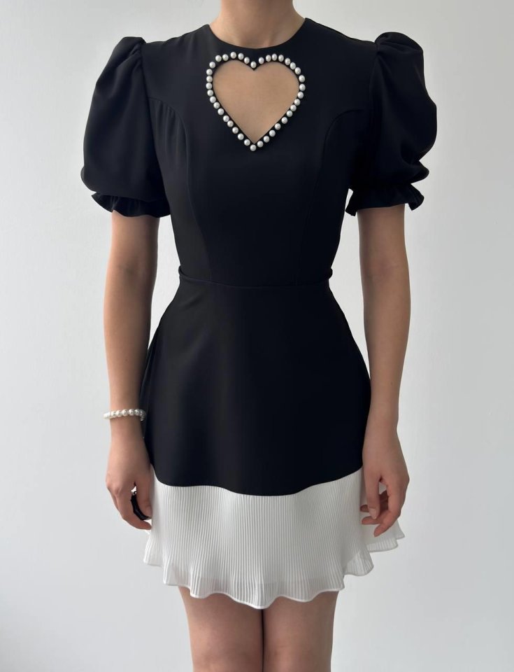 Safe Kalp Detaylı Elbise