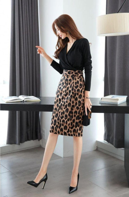 Kadın Uzun Kollu Kruvaze Yaka üst Ithal Krep Alt Dalgıç Leopar Detaylı Elbise