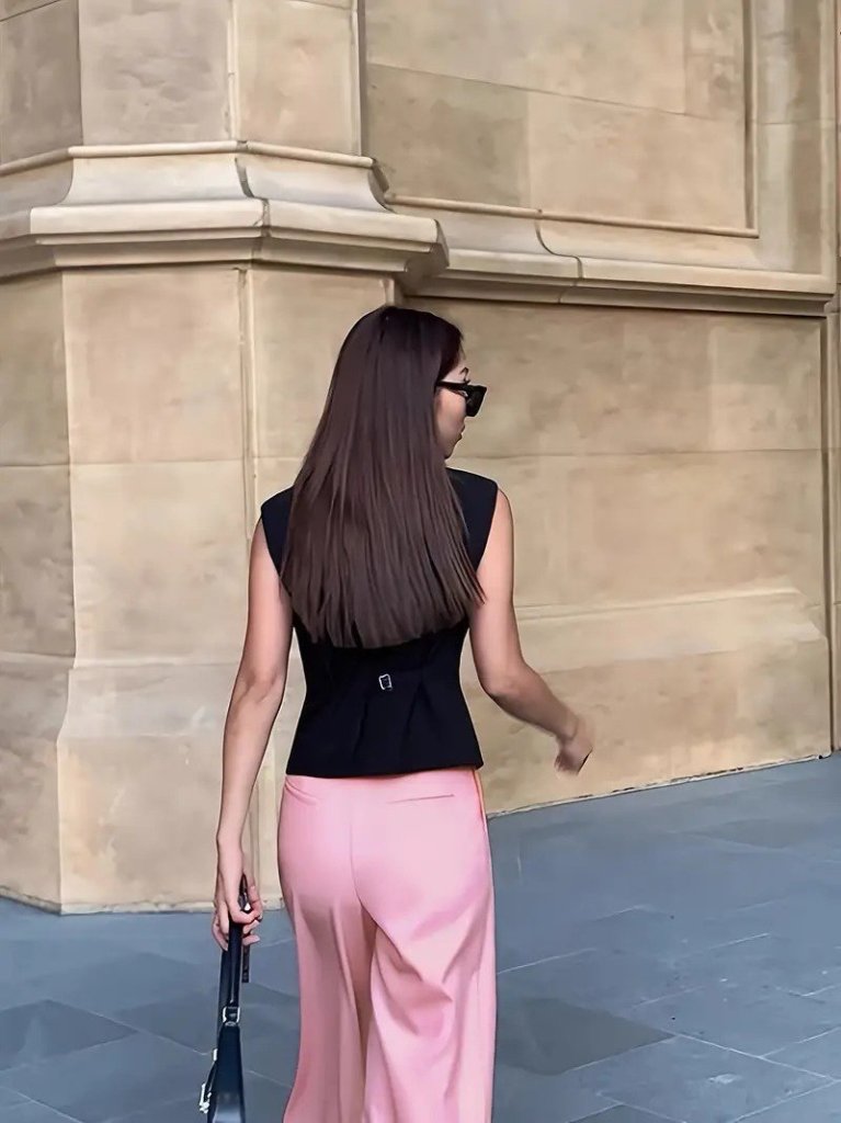 Kadın Sıfır Kollu önden Düğmeli Atlas Yelek